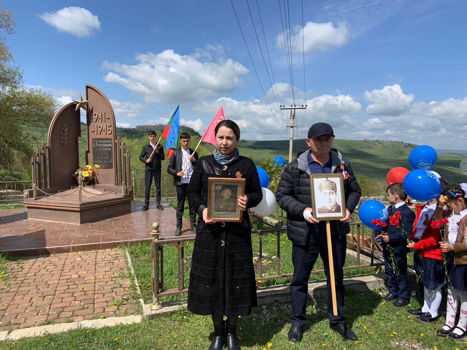 Укажите подпись к картинке.